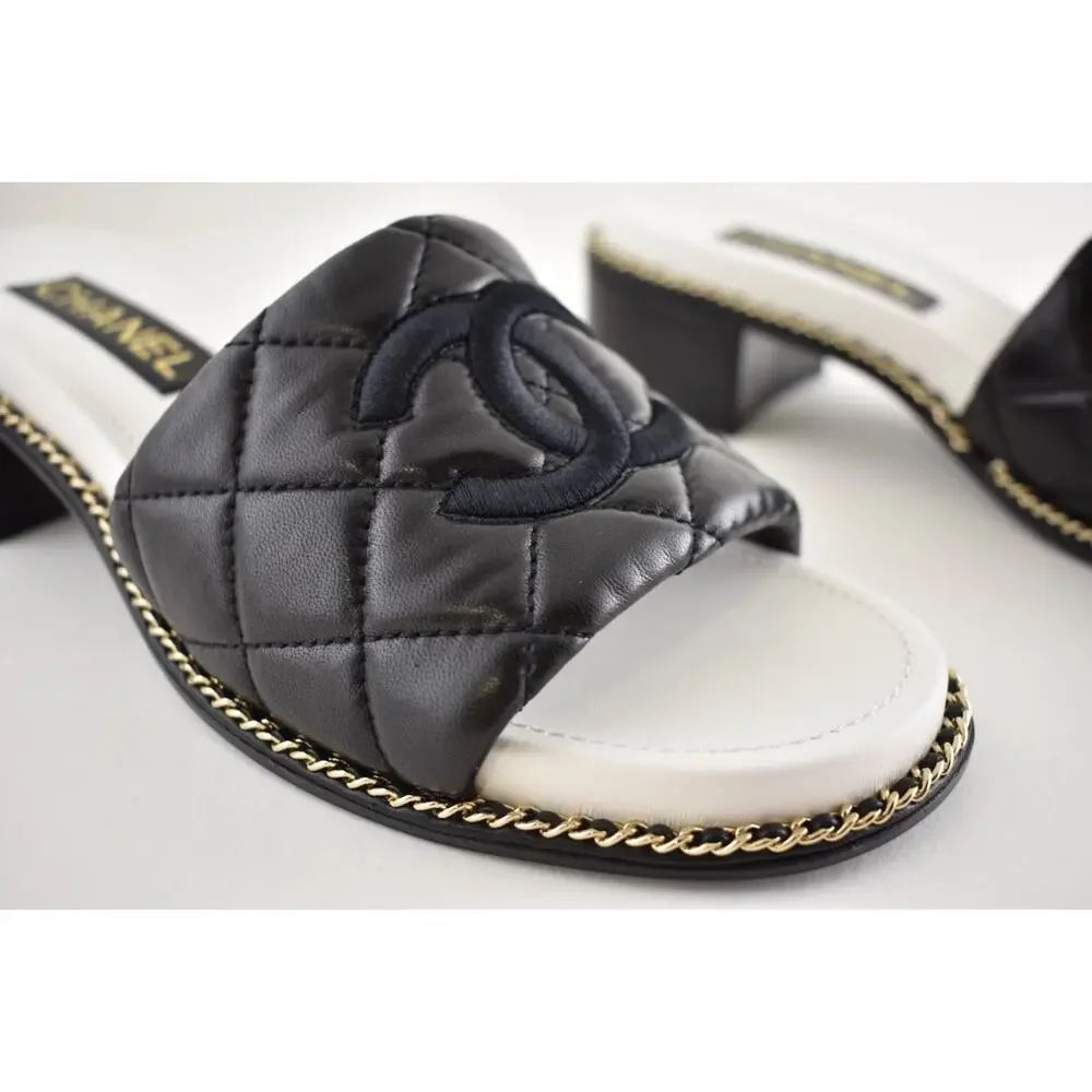 Chanel 25P Black Quilted Leather Chain CC Logo Mule Slide Sandal Block Heel 38.5